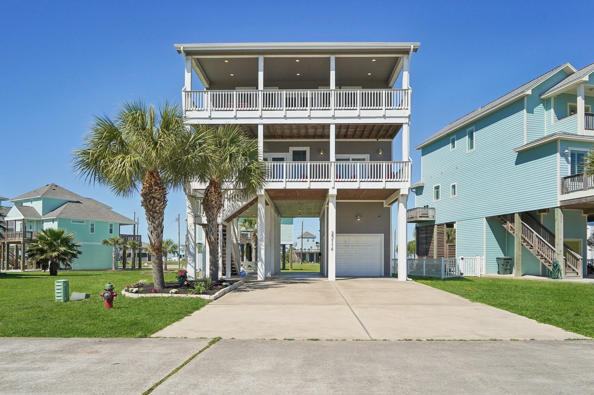 25114 Sausalito Drive Property Photo 1