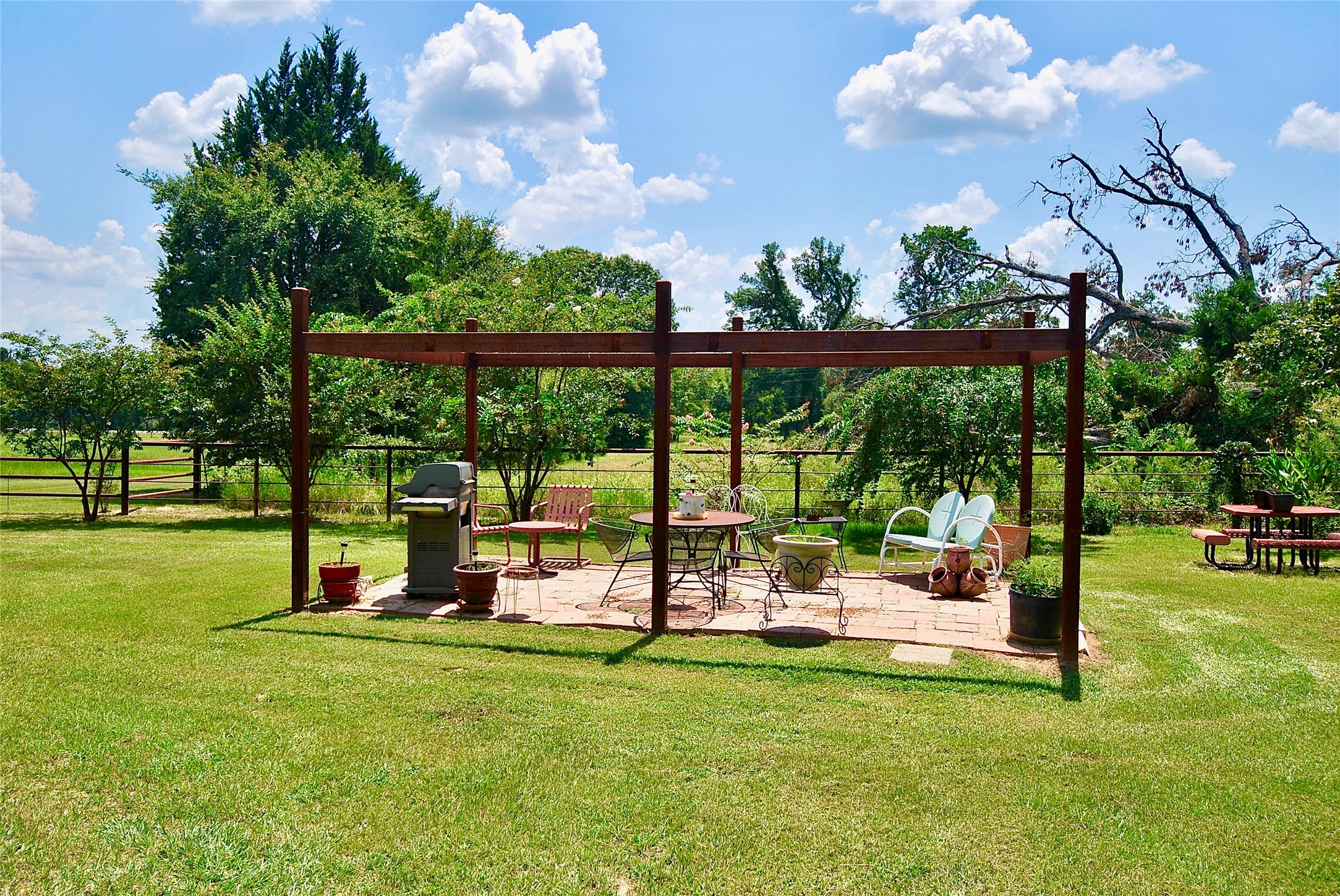 27368 State Highway 19 N Property Photo 11