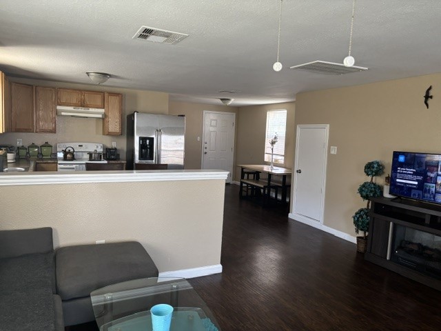 2215 Hollywood Avenue Property Photo 1
