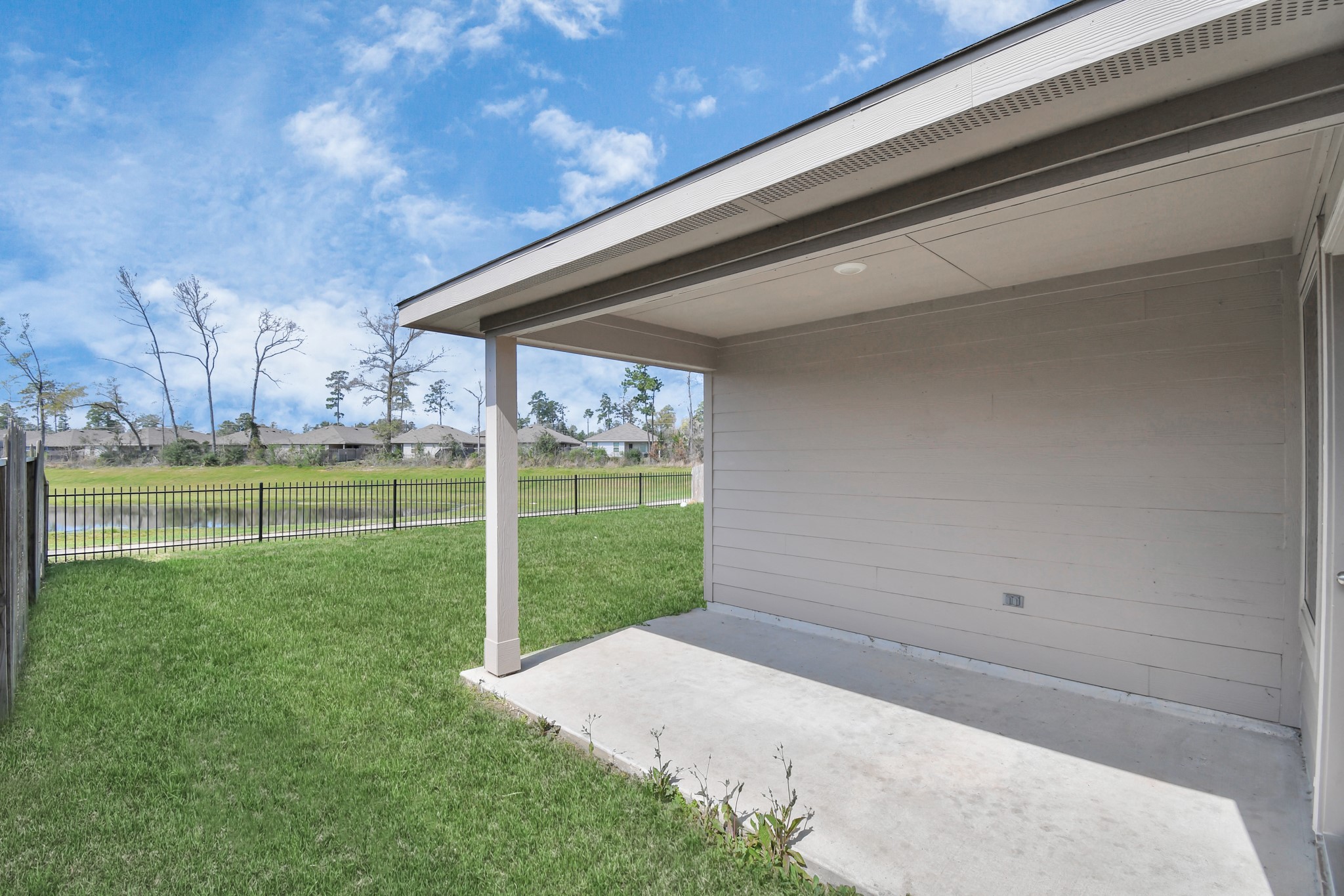 14206 West Rim Lane Property Photo 8