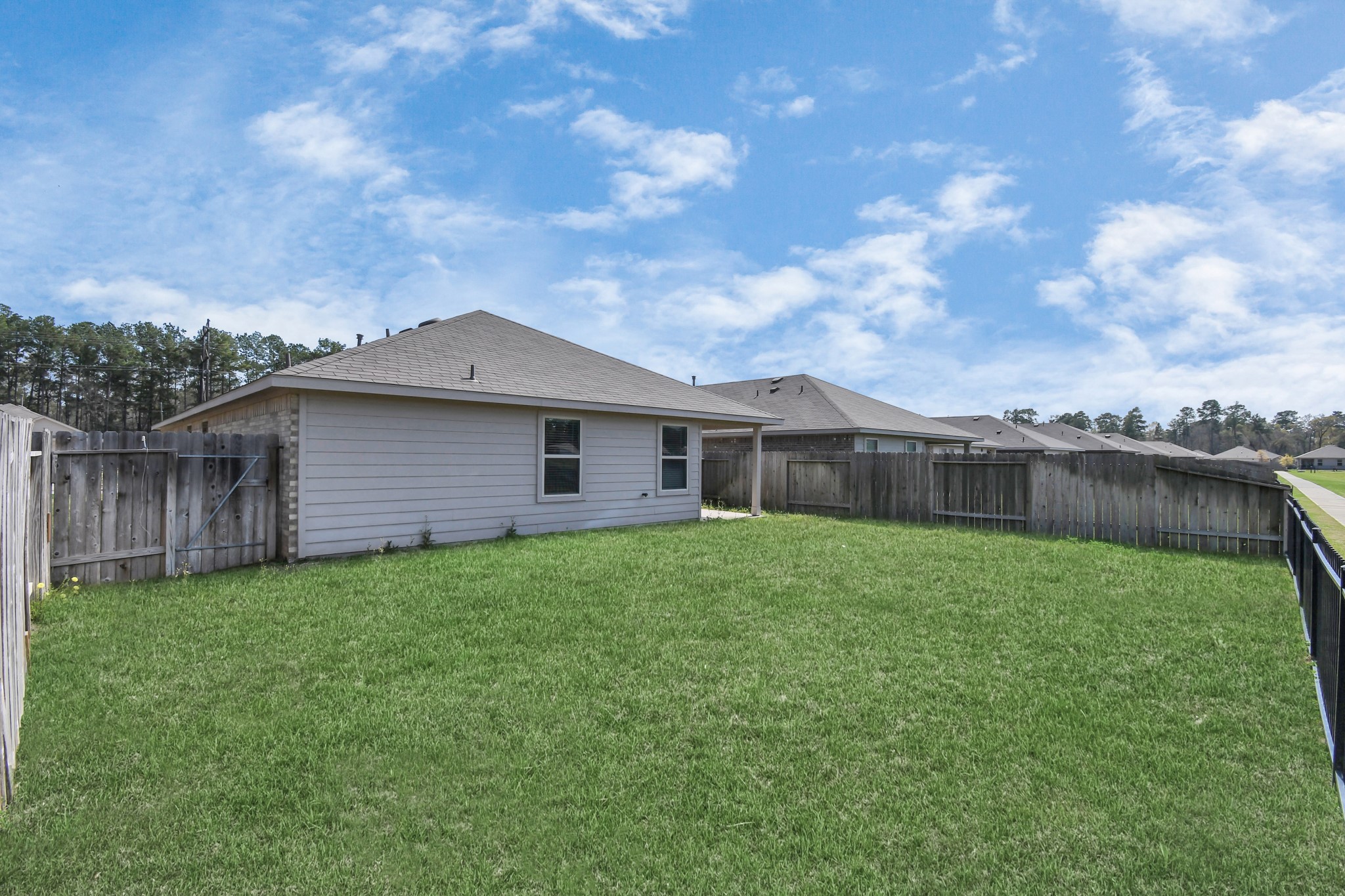 14206 West Rim Lane Property Photo 11