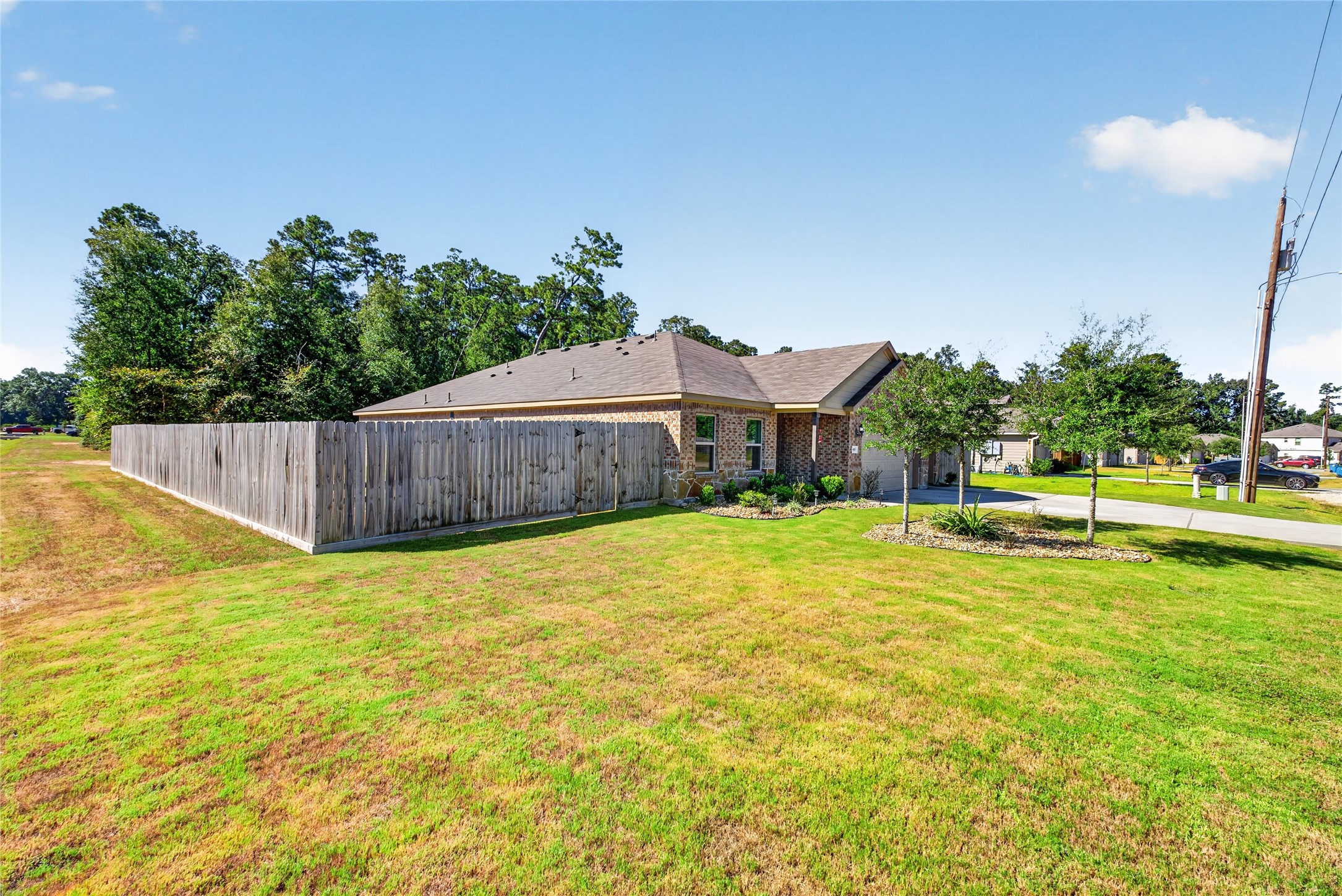 9805 Hunter Springs Drive Property Photo 31