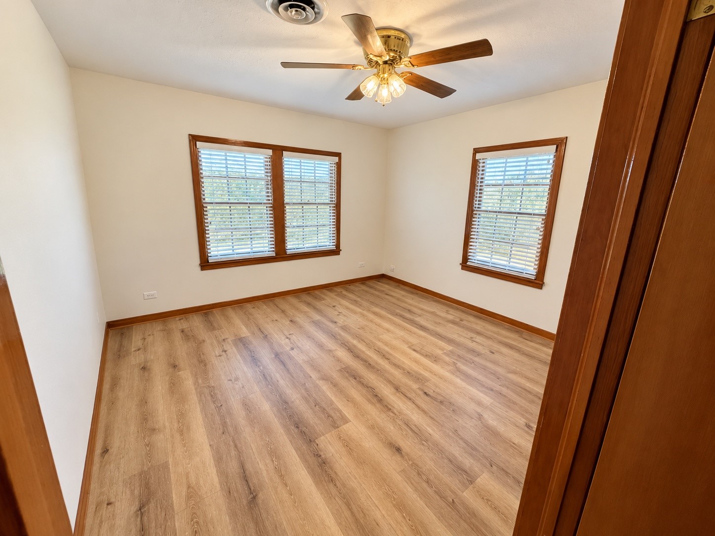 341 Jefferson Street Property Photo 11