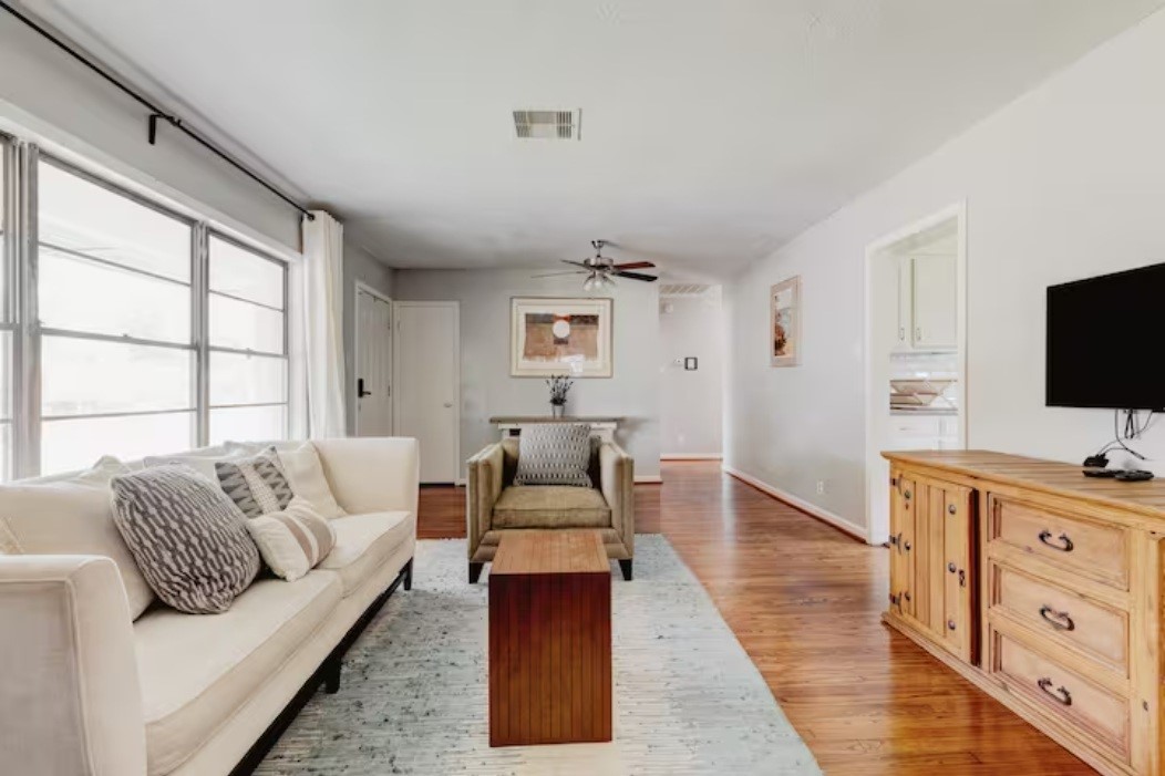 3606 Yosemite Street Property Photo 4