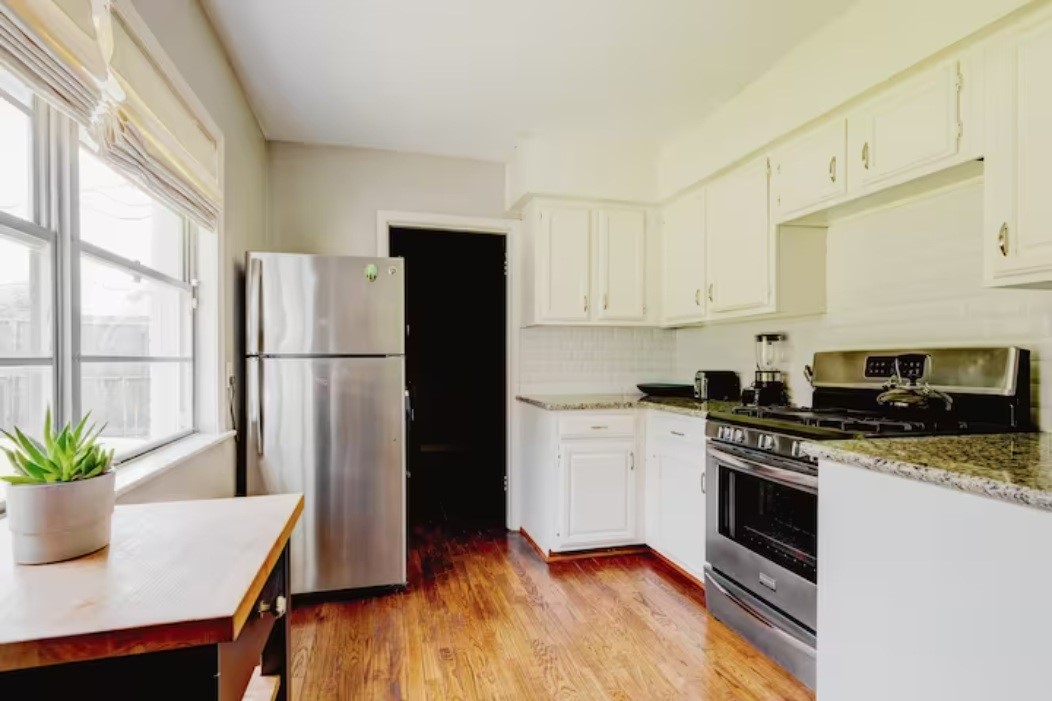 3606 Yosemite Street Property Photo 8