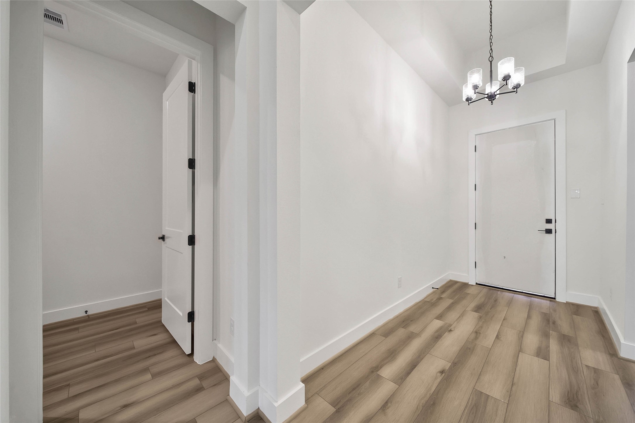 2021 River Maple Drive Property Photo 3