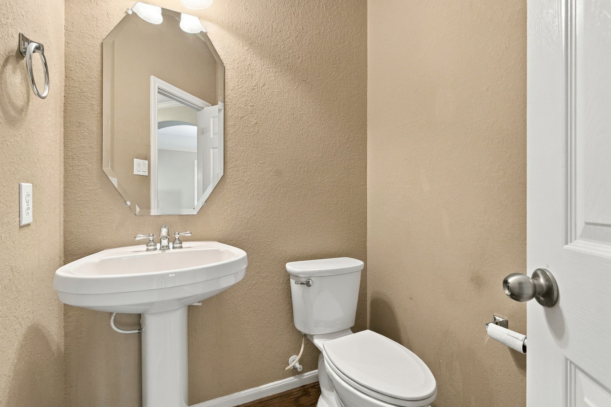 14226 Marin Drive Property Photo 14