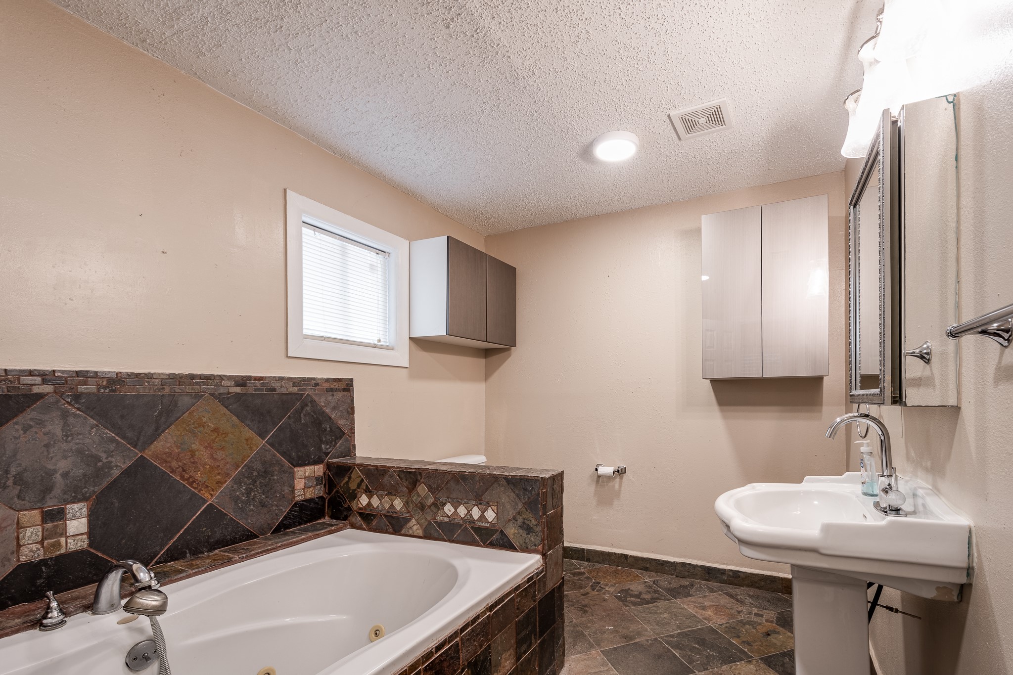 412 Kentucky Street Property Photo 15