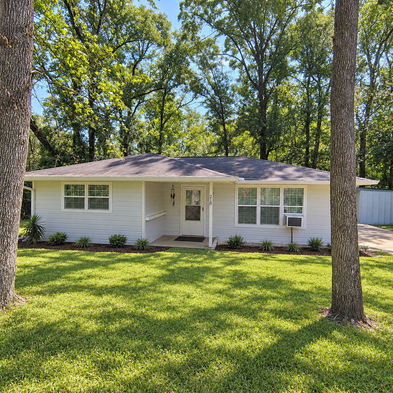 218 Bonnie Blue Lane Property Photo 1