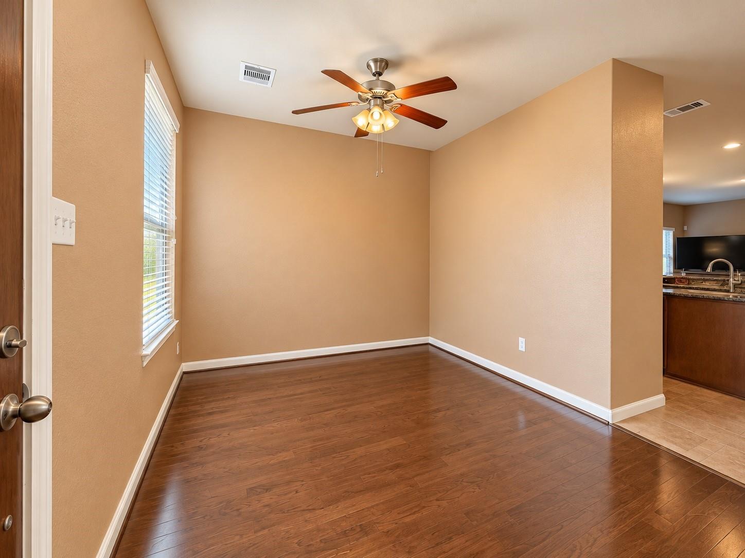 28642 Lockeridge Springs Drive, Spring Tx 77386 Property Photo 4