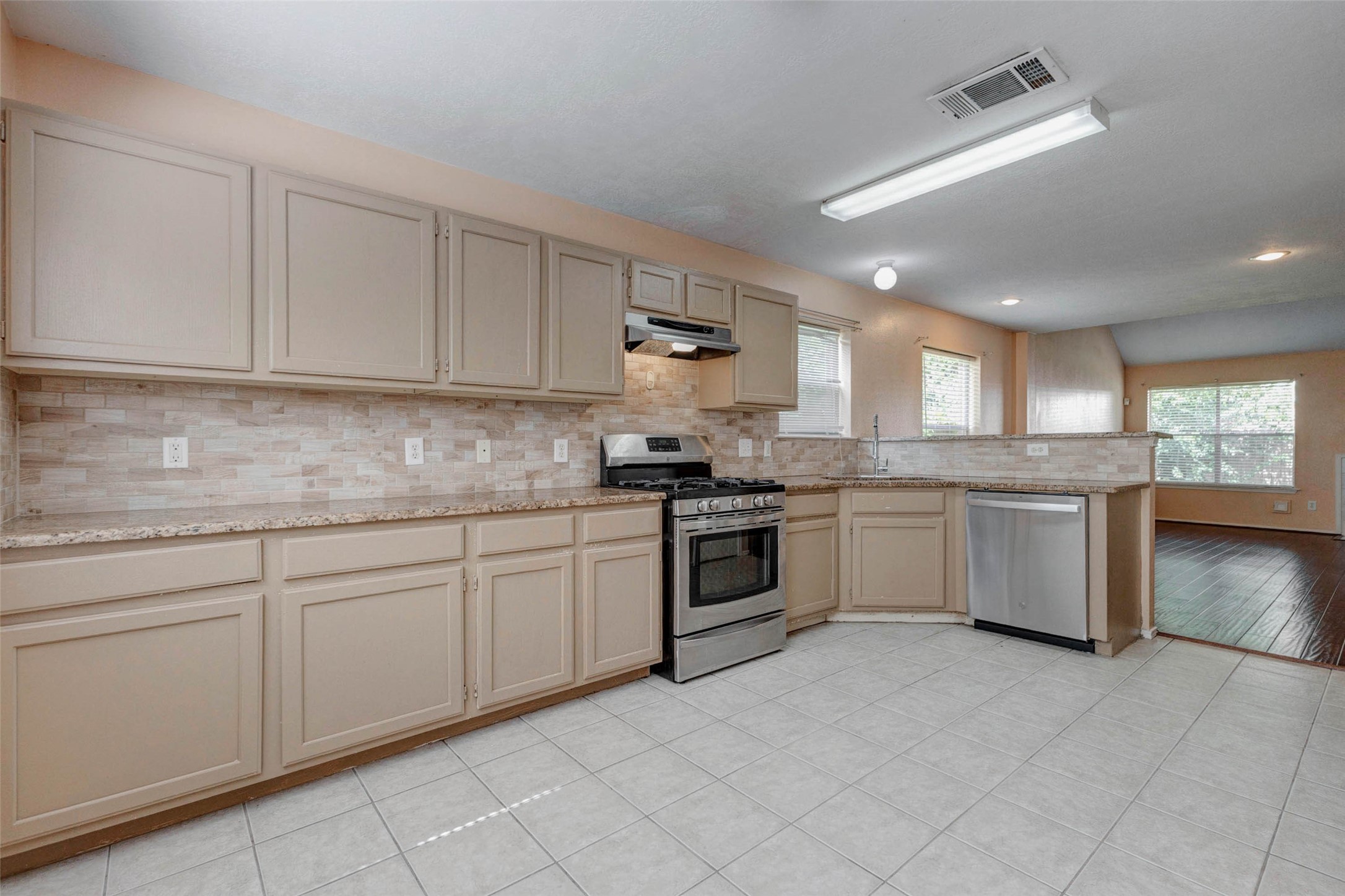 11956 Braes Park Drive Property Photo 8