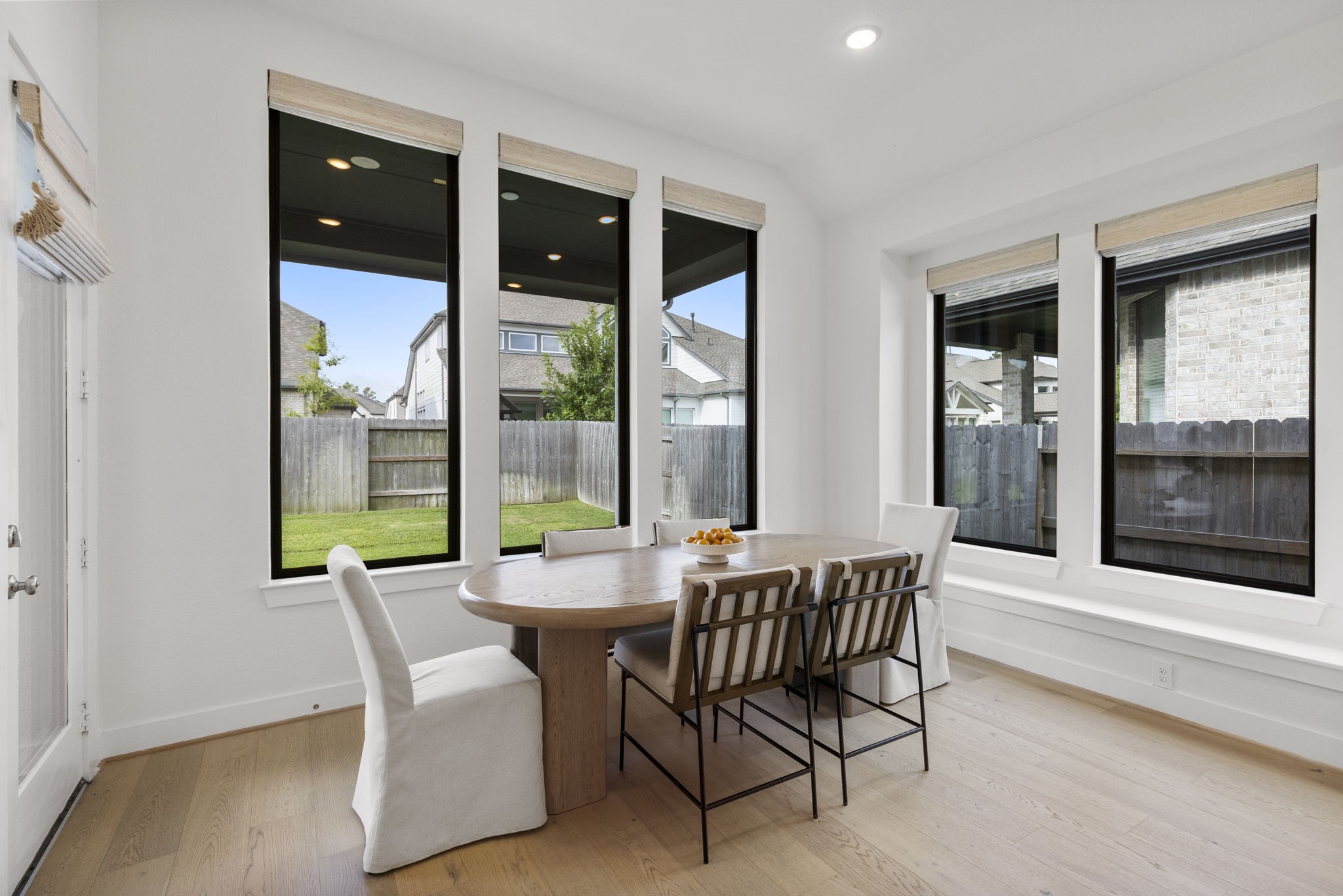 18030 Blu Terrace Drive Property Photo 10