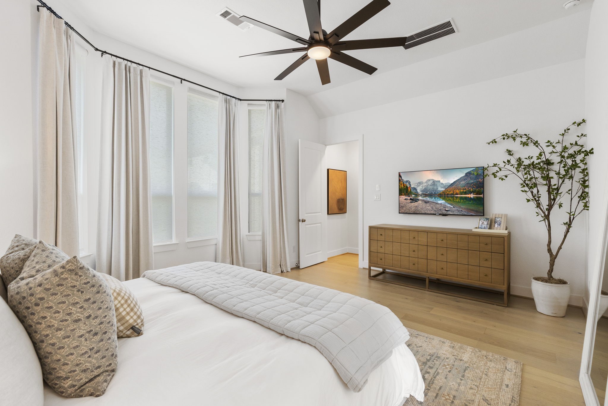 18030 Blu Terrace Drive Property Photo 12