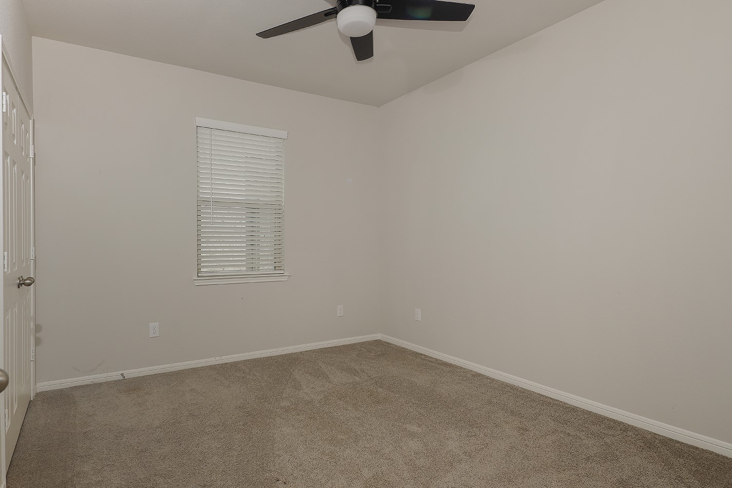 10137 Whooping Crane Way Property Photo 16