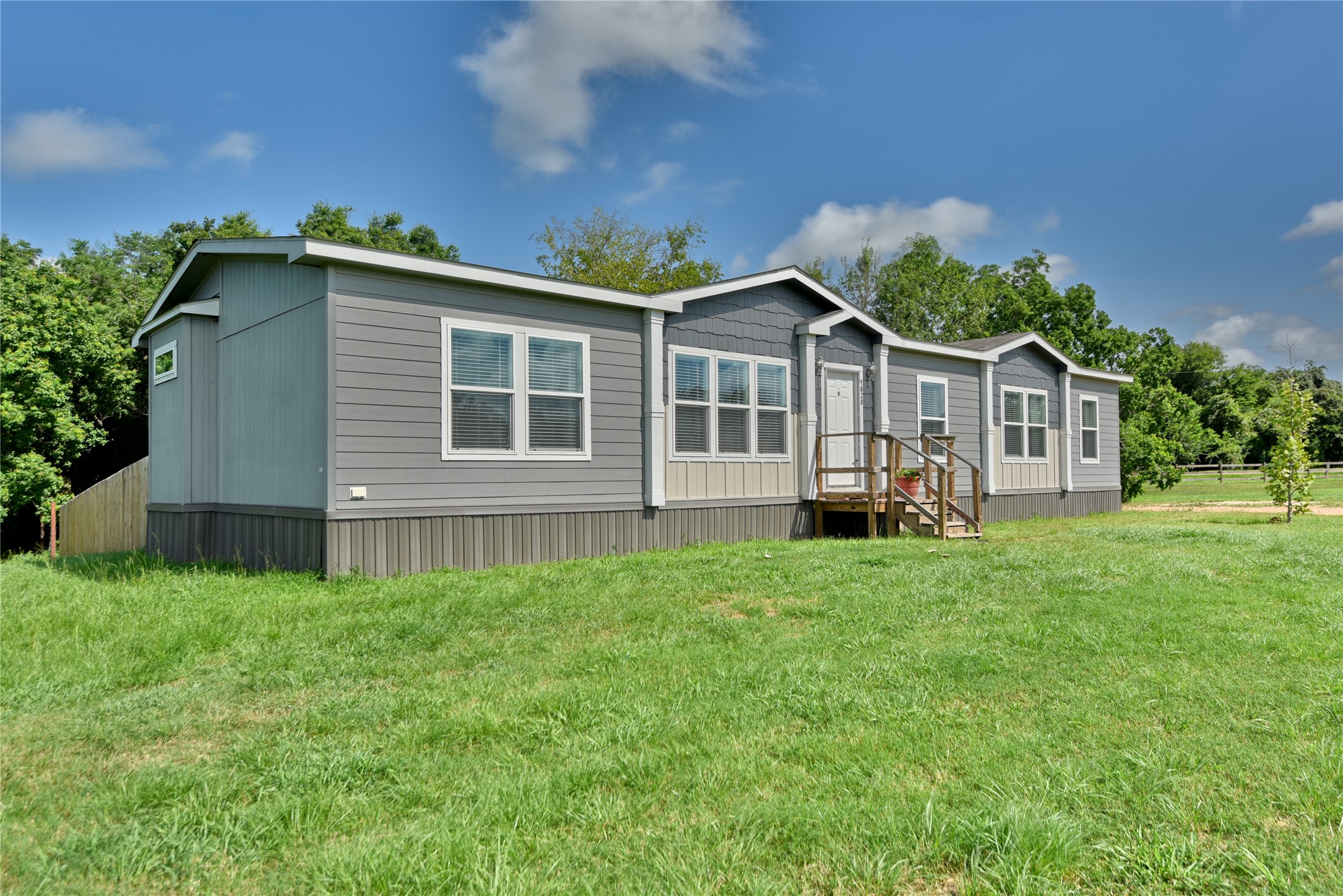 1610 County Road 253 Property Photo 6
