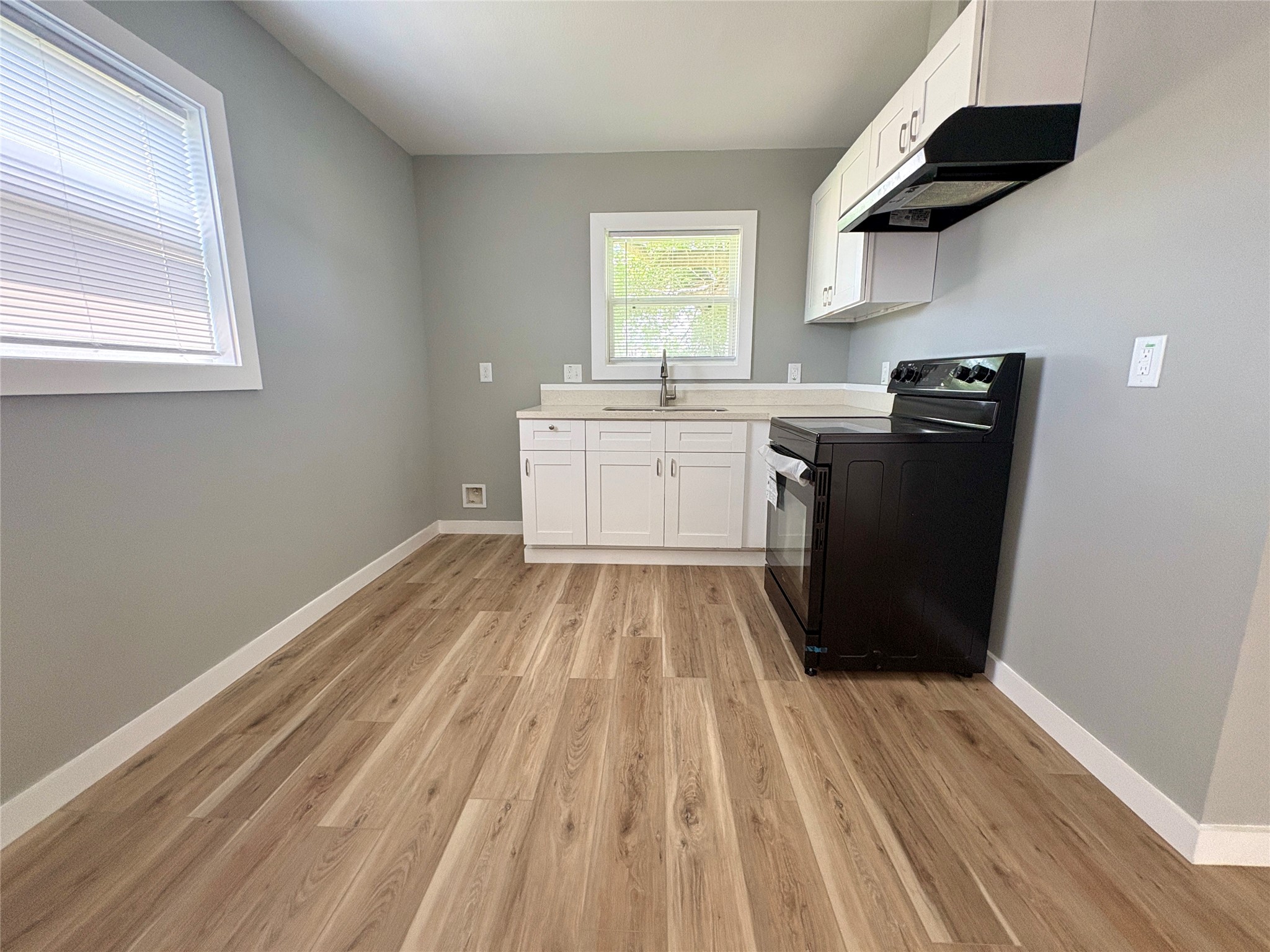 1717 W 4th Street Property Photo 8
