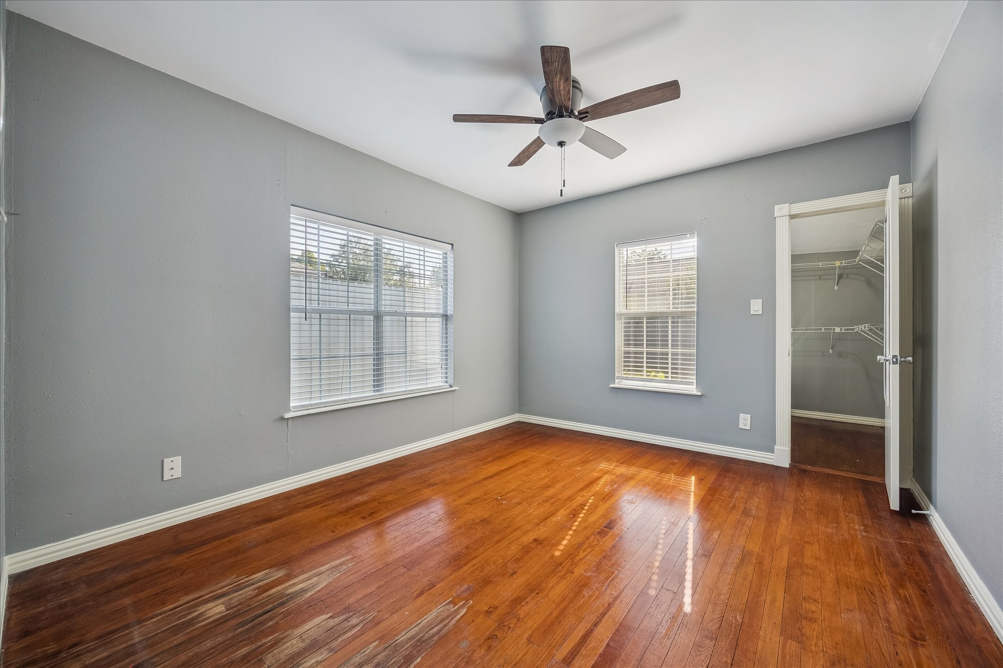 2105 Lawrence Street Property Photo 4