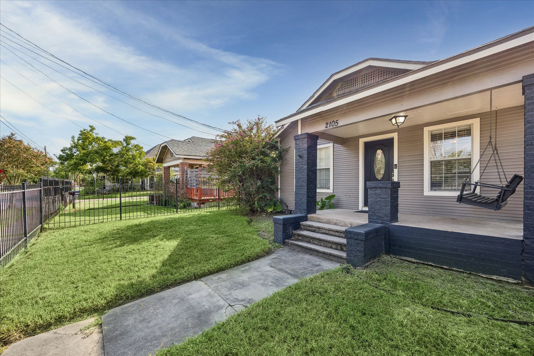2105 Lawrence Street Property Photo 9