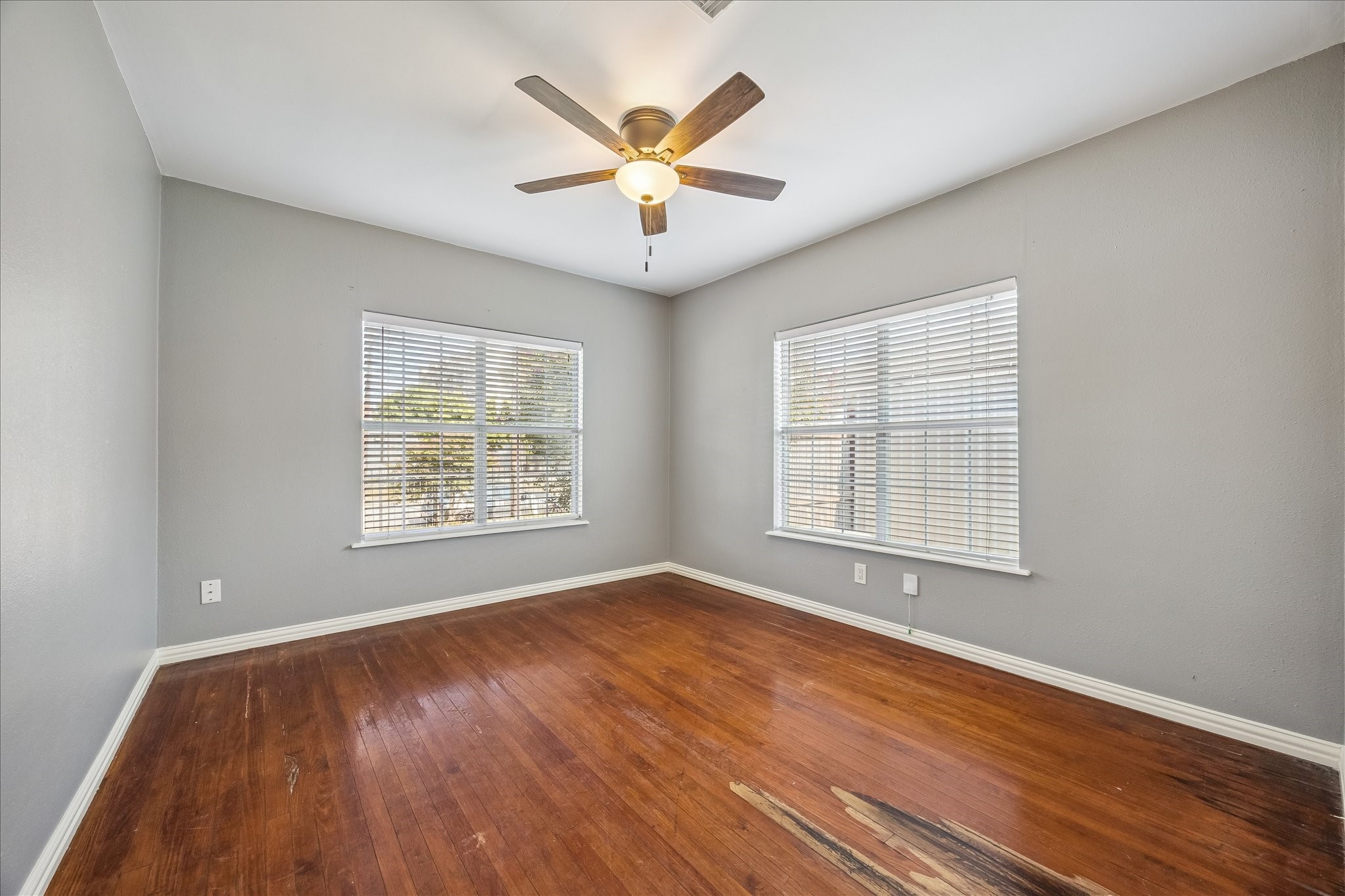 2105 Lawrence Street Property Photo 12