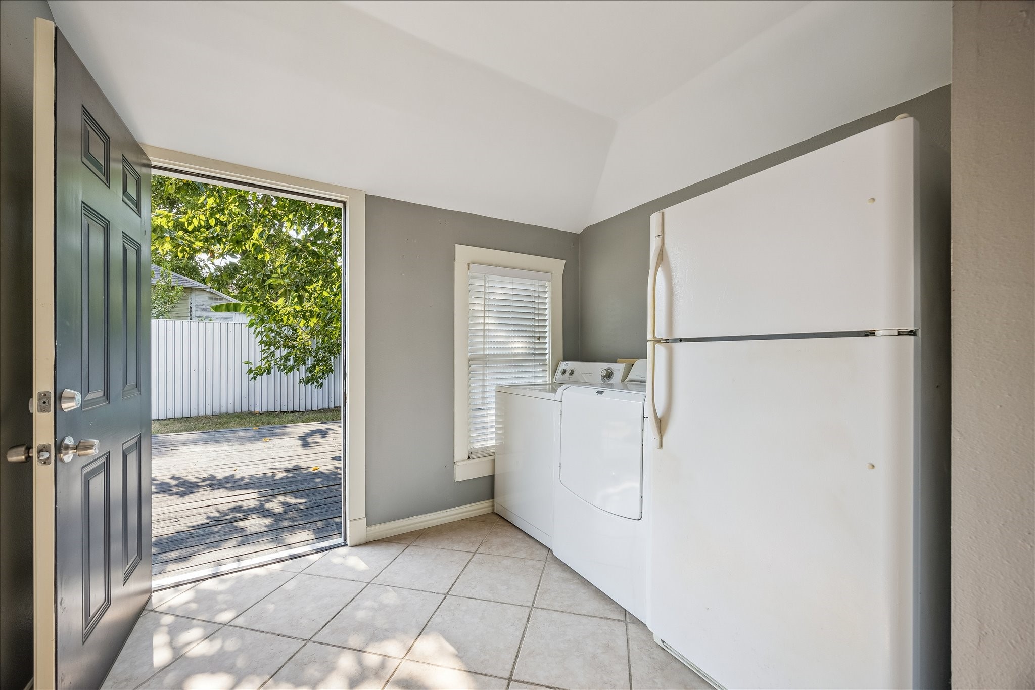 2105 Lawrence Street Property Photo 14