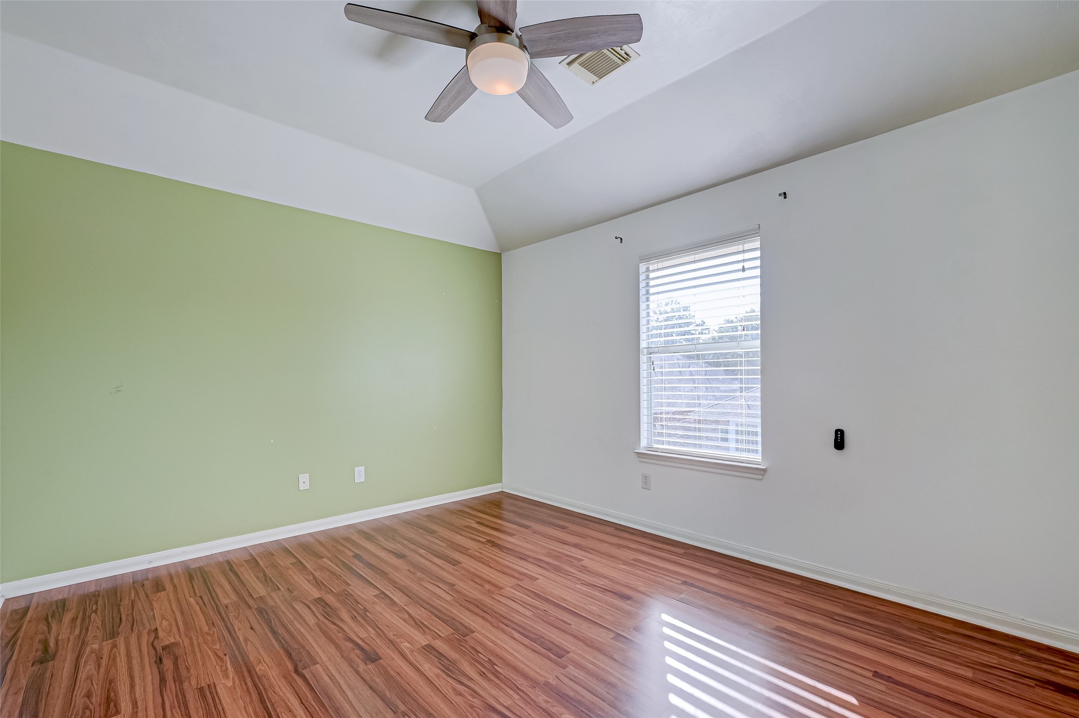1606 Maryvale Drive Property Photo 41