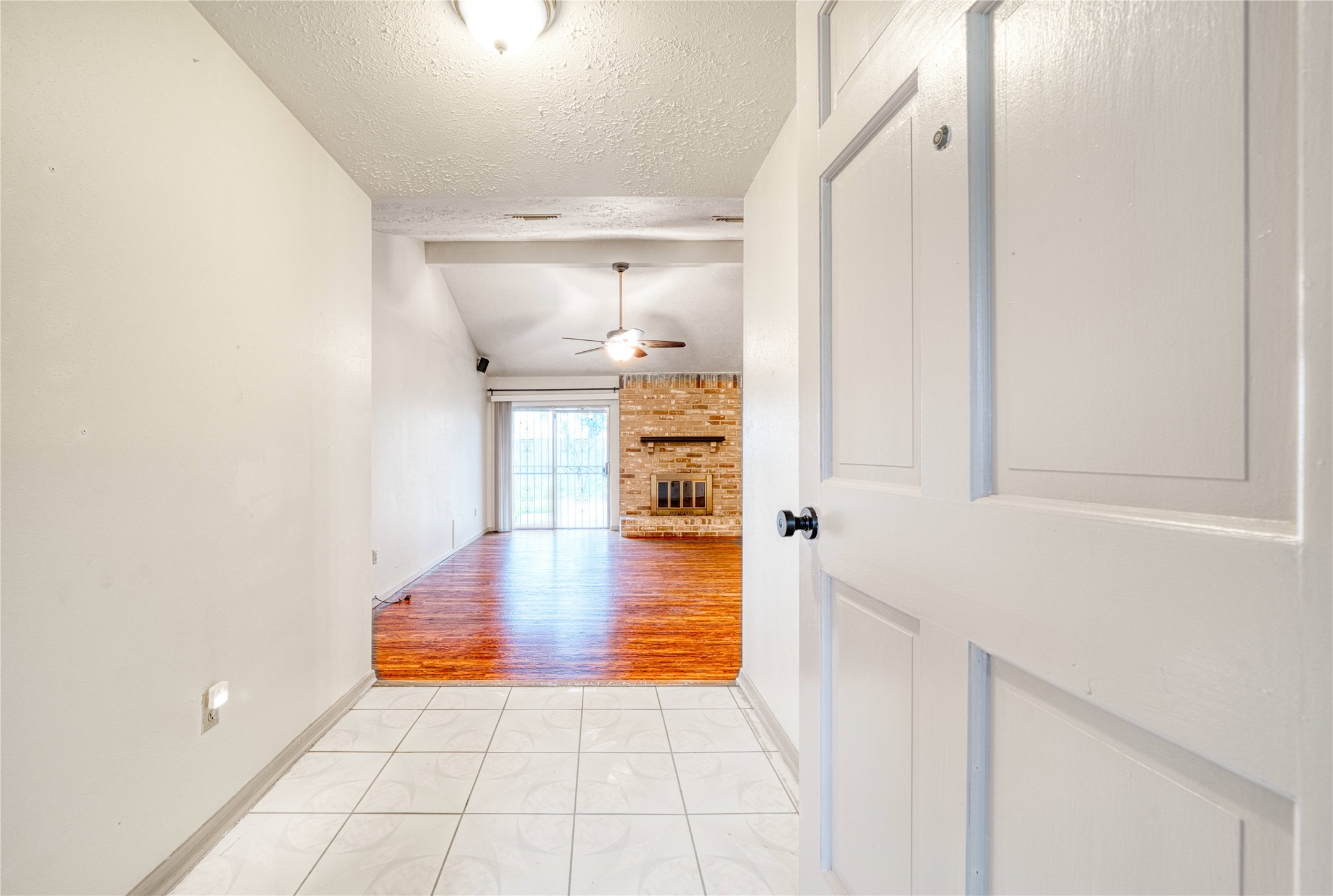 7811 Westbank Avenue Property Photo 4