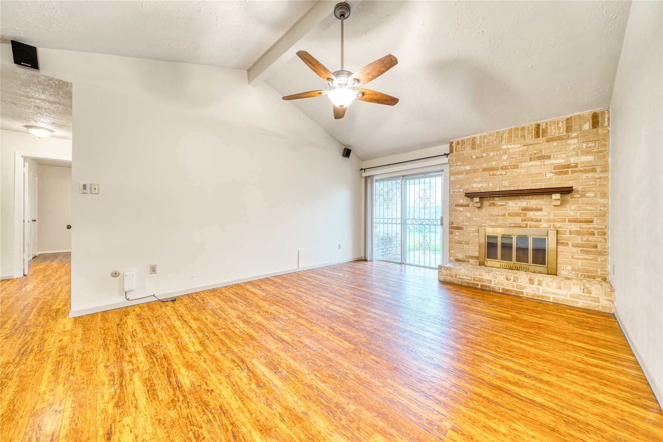 7811 Westbank Avenue Property Photo 7