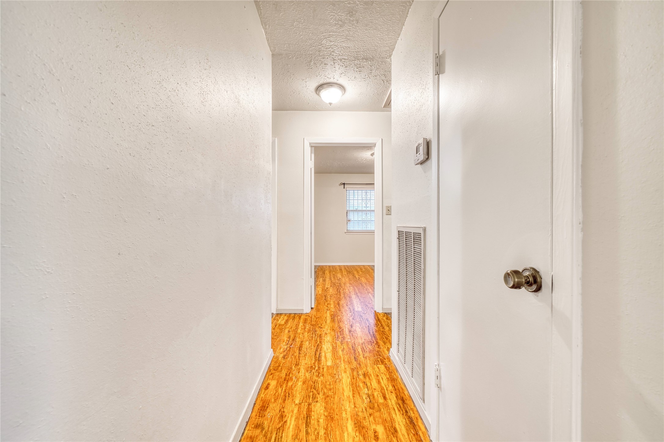 7811 Westbank Avenue Property Photo 18