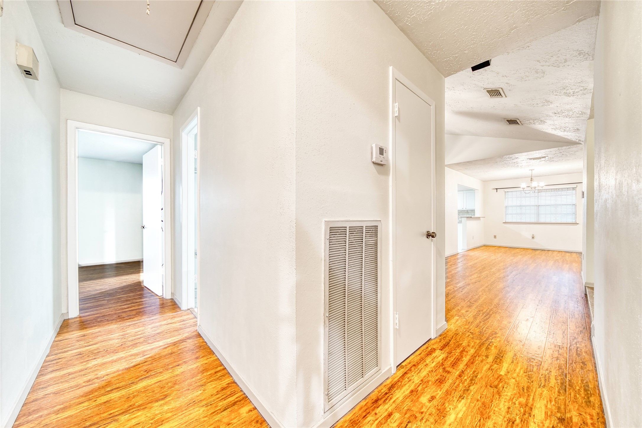 7811 Westbank Avenue Property Photo 25