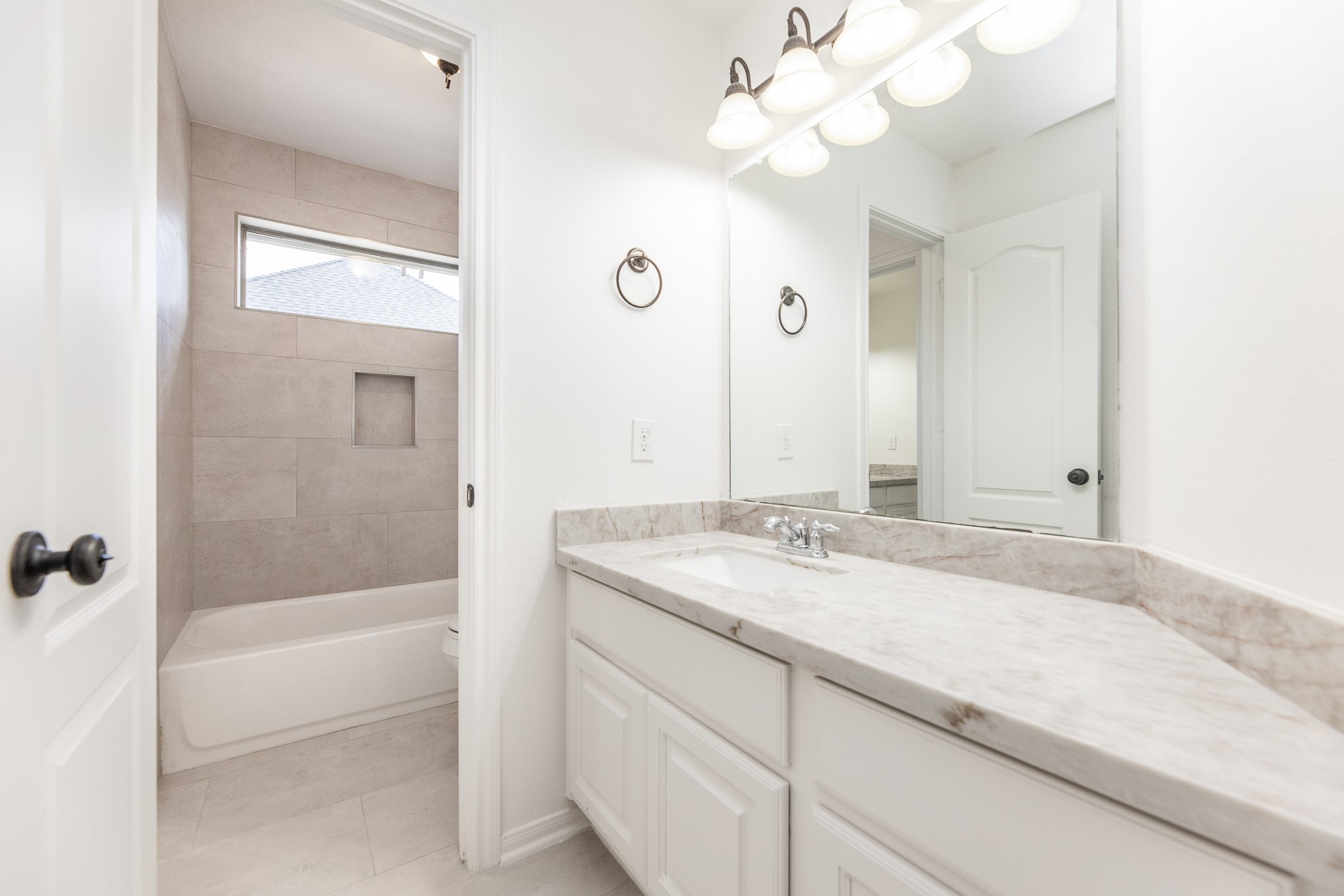 19507 Gladewater Court Property Photo 38