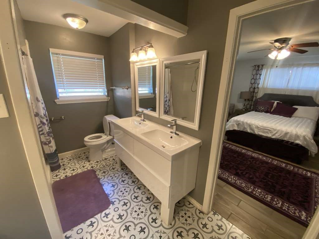 5566 Beechnut Street Property Photo 7