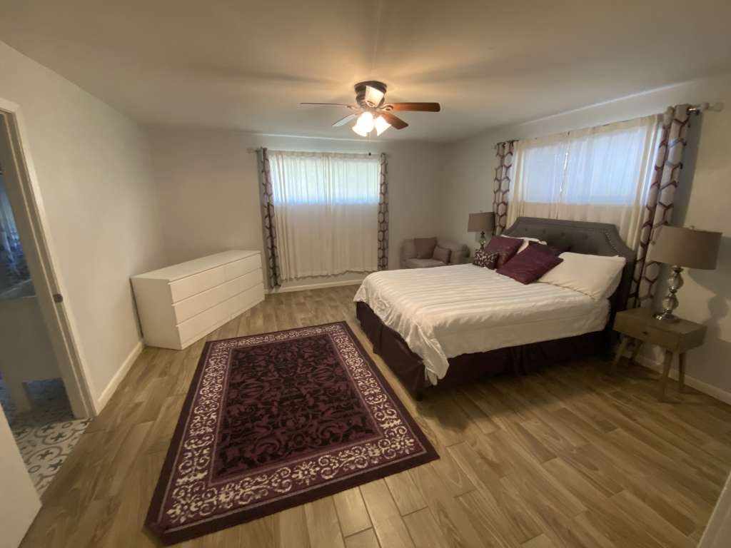 5566 Beechnut Street Property Photo 8