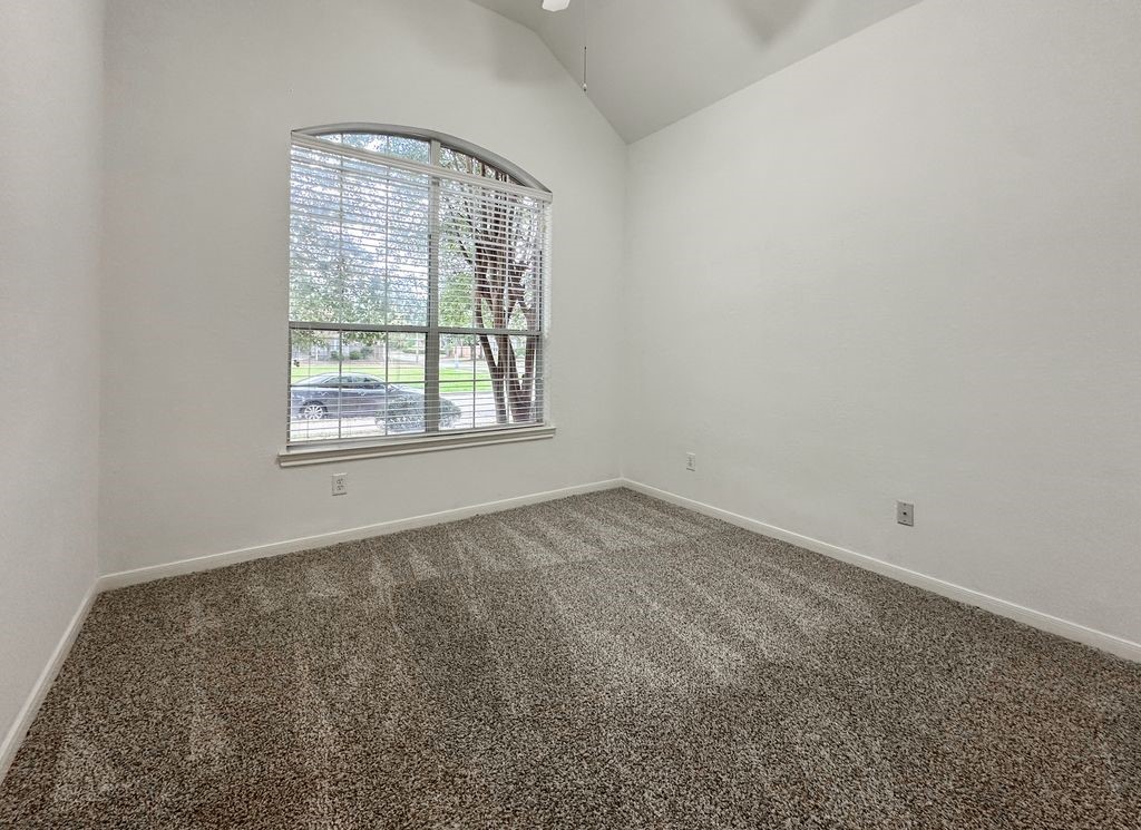 73 E Montfair Boulevard Property Photo 6