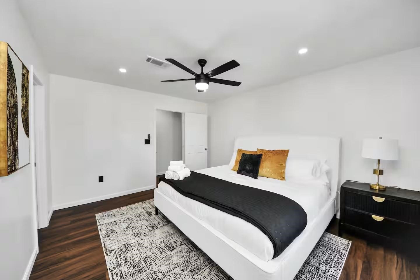 3217 Binz Street Property Photo 25