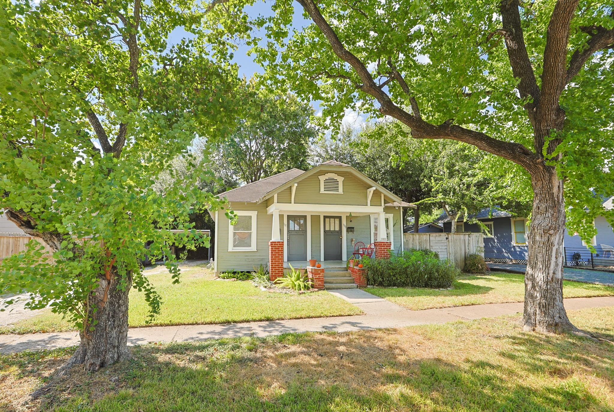 1321 Beverly Street Property Photo 2