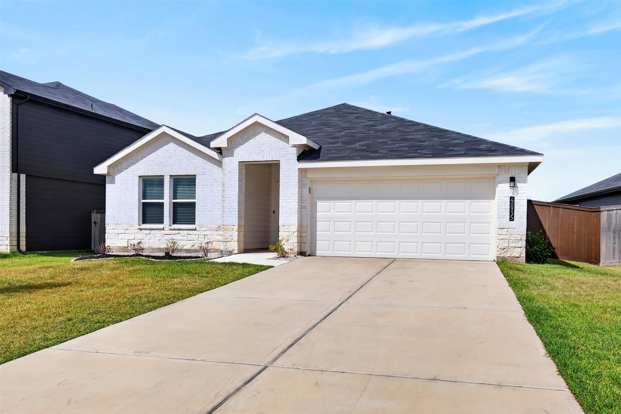 40935 Seasoned Oak Lane Property Photo 1