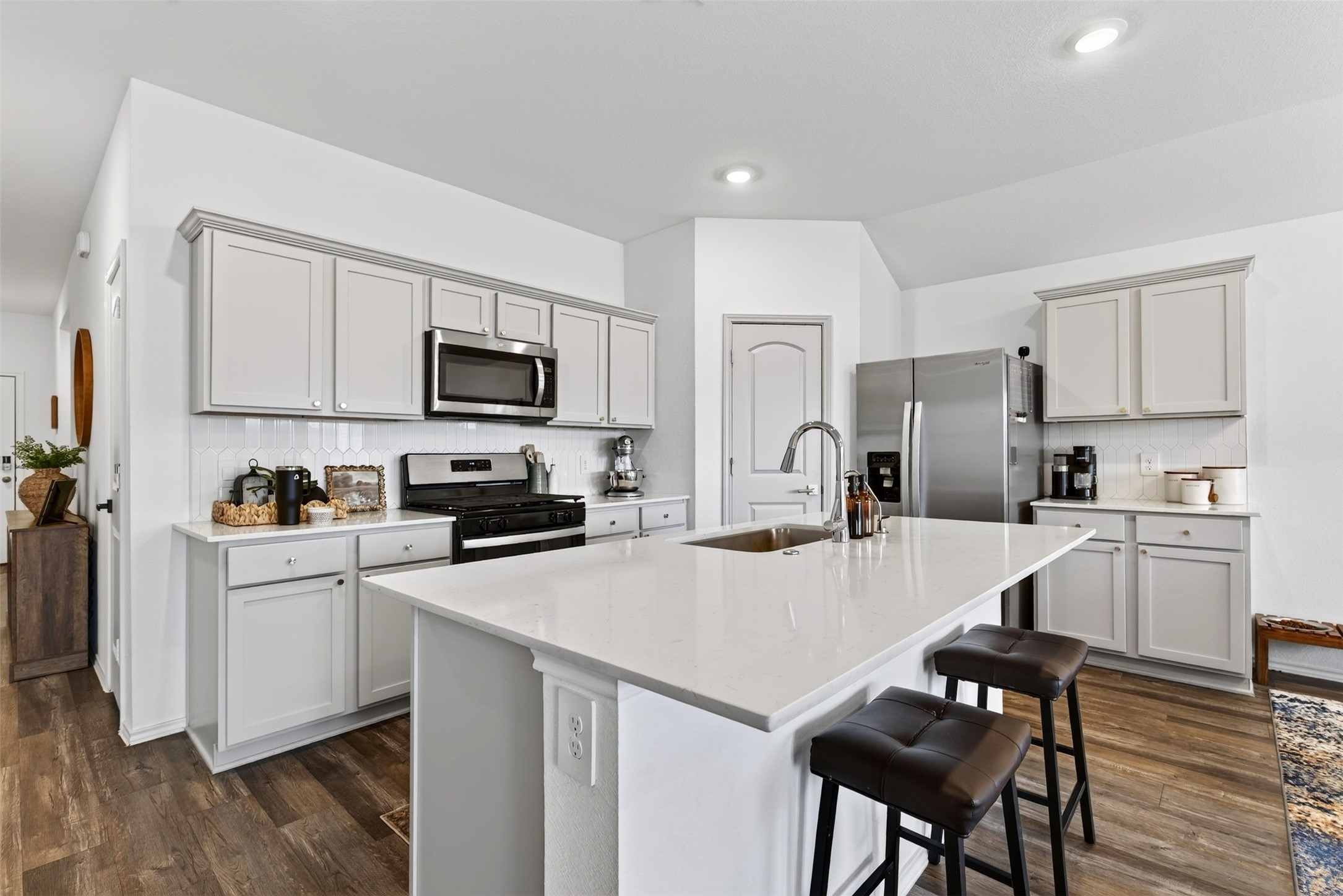 40935 Seasoned Oak Lane Property Photo 10