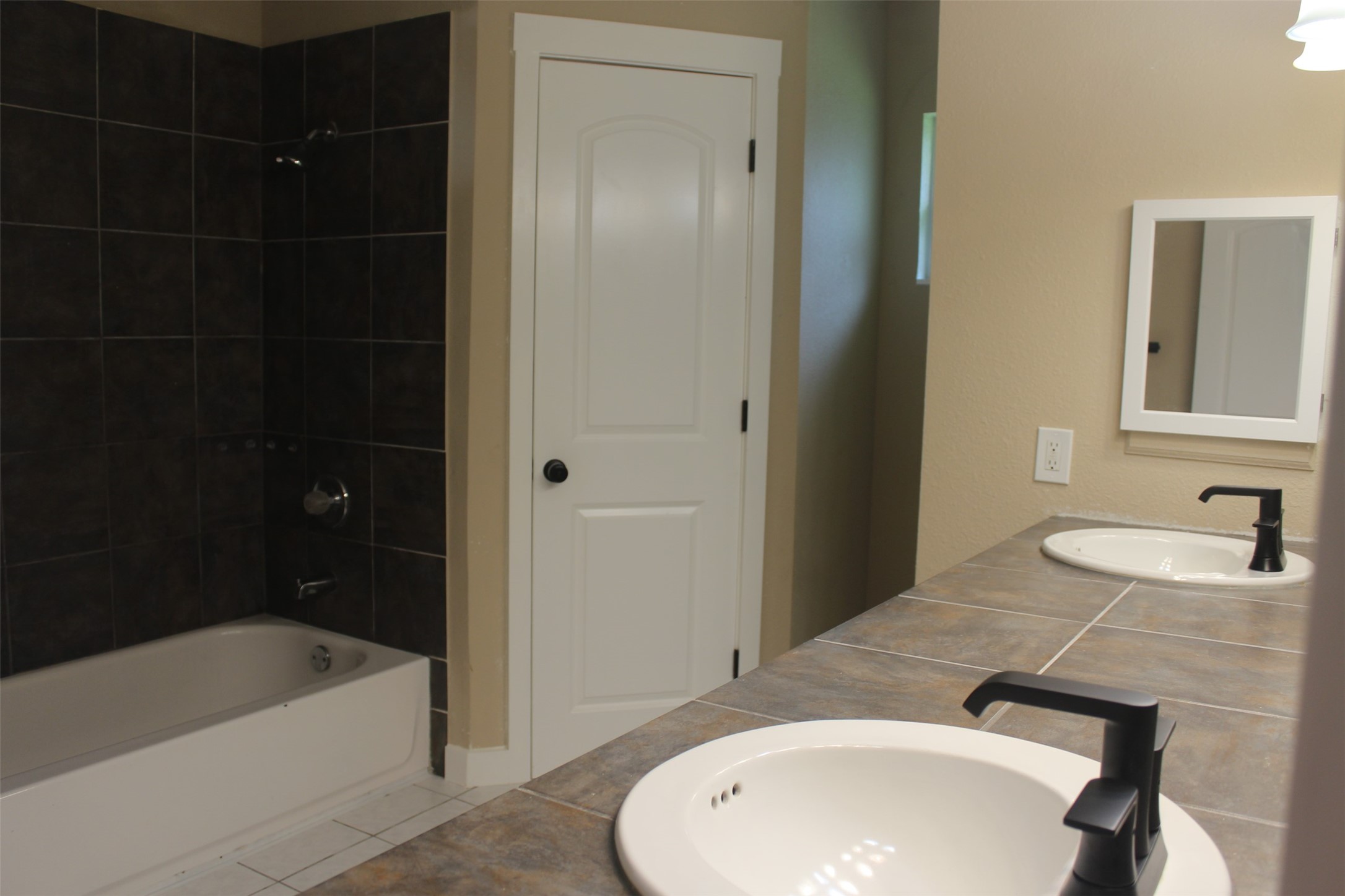 4920 Deerwood Circle Property Photo 10