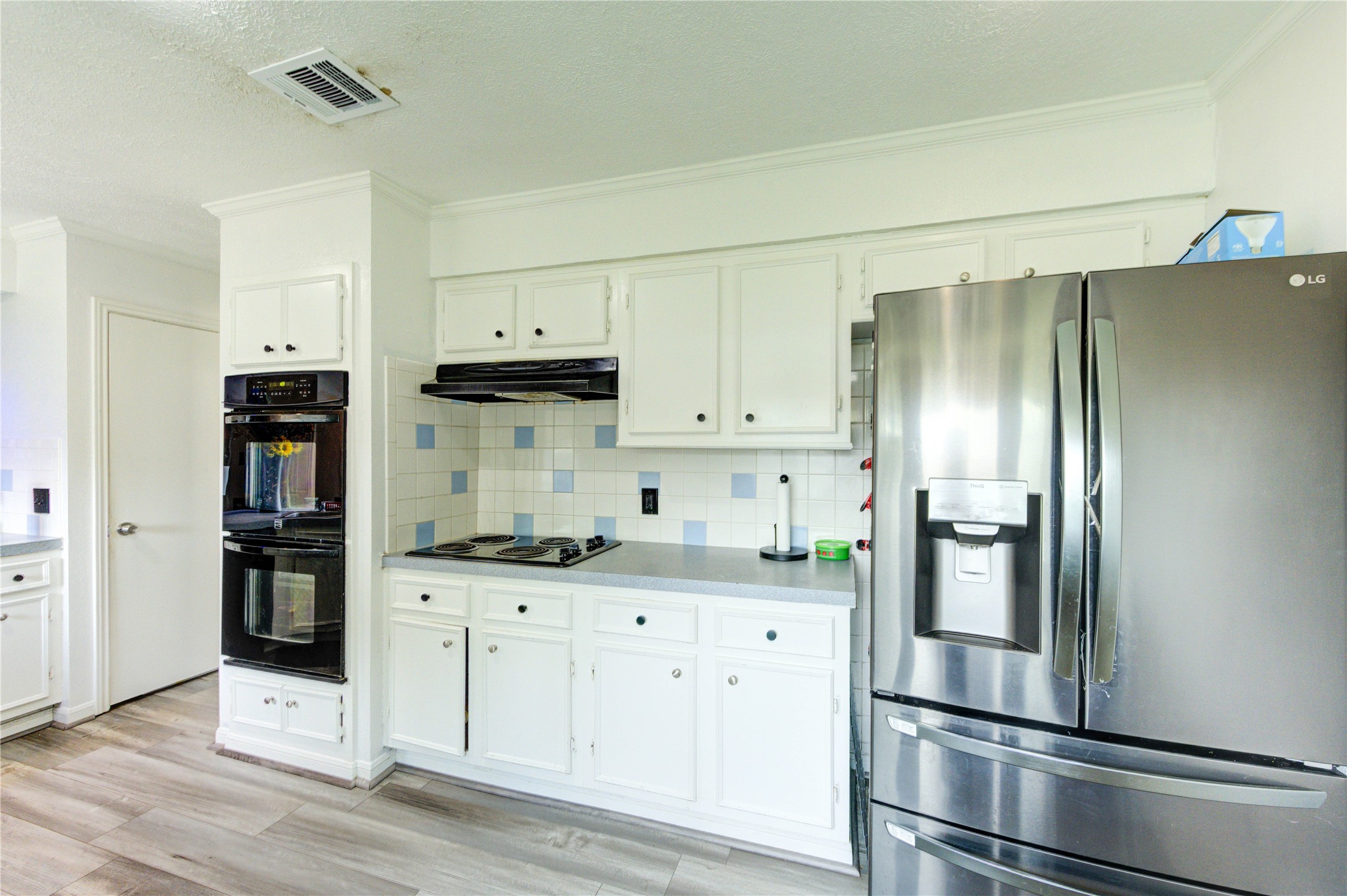 21014 Cimarron Parkway Property Photo 12