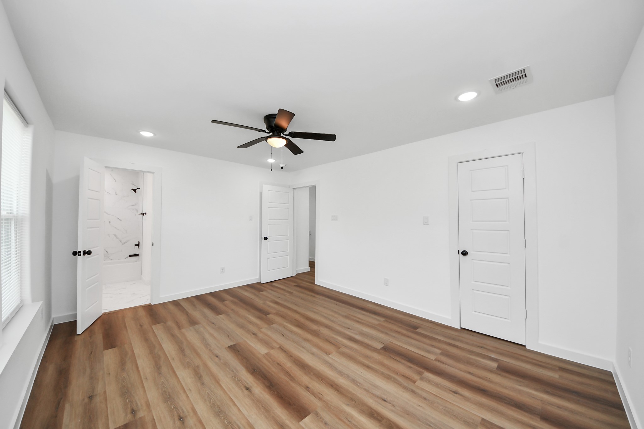 8021 Birmingham Street B Property Photo 19