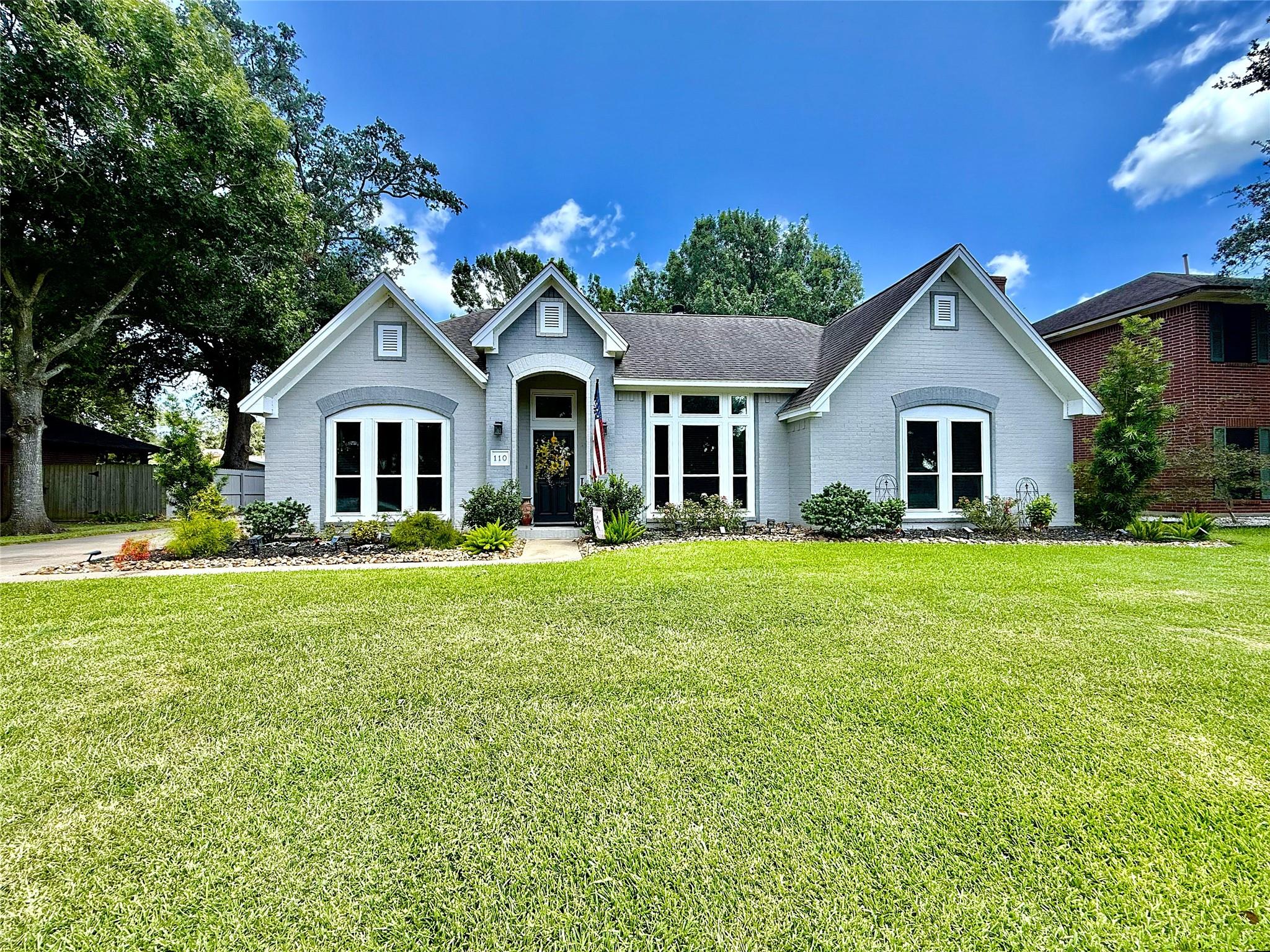110 Portulaca Street, Lake Jackson TX 77566 Property Photo 1
