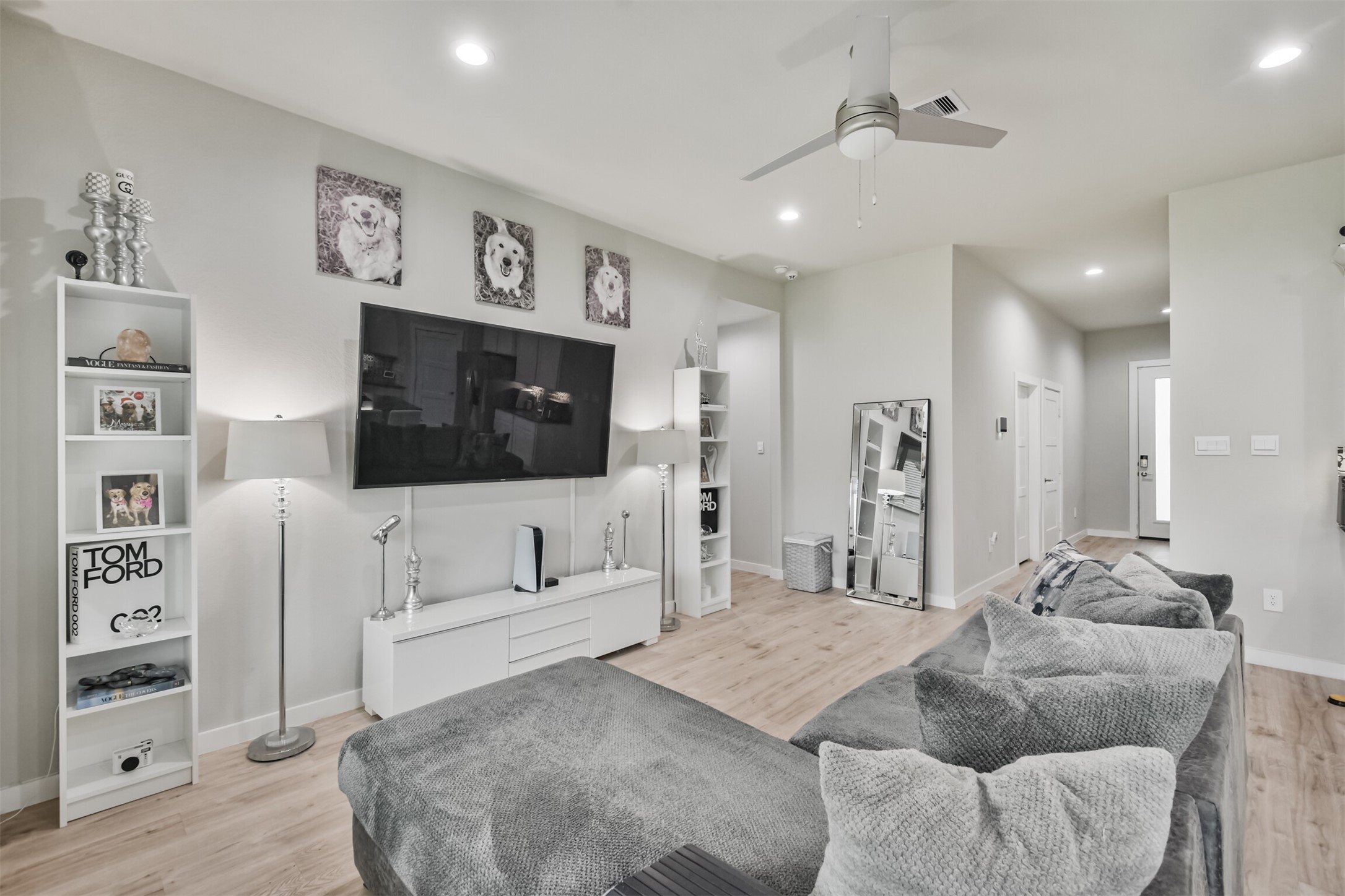 14226 Lake Lodge Drive Property Photo 7