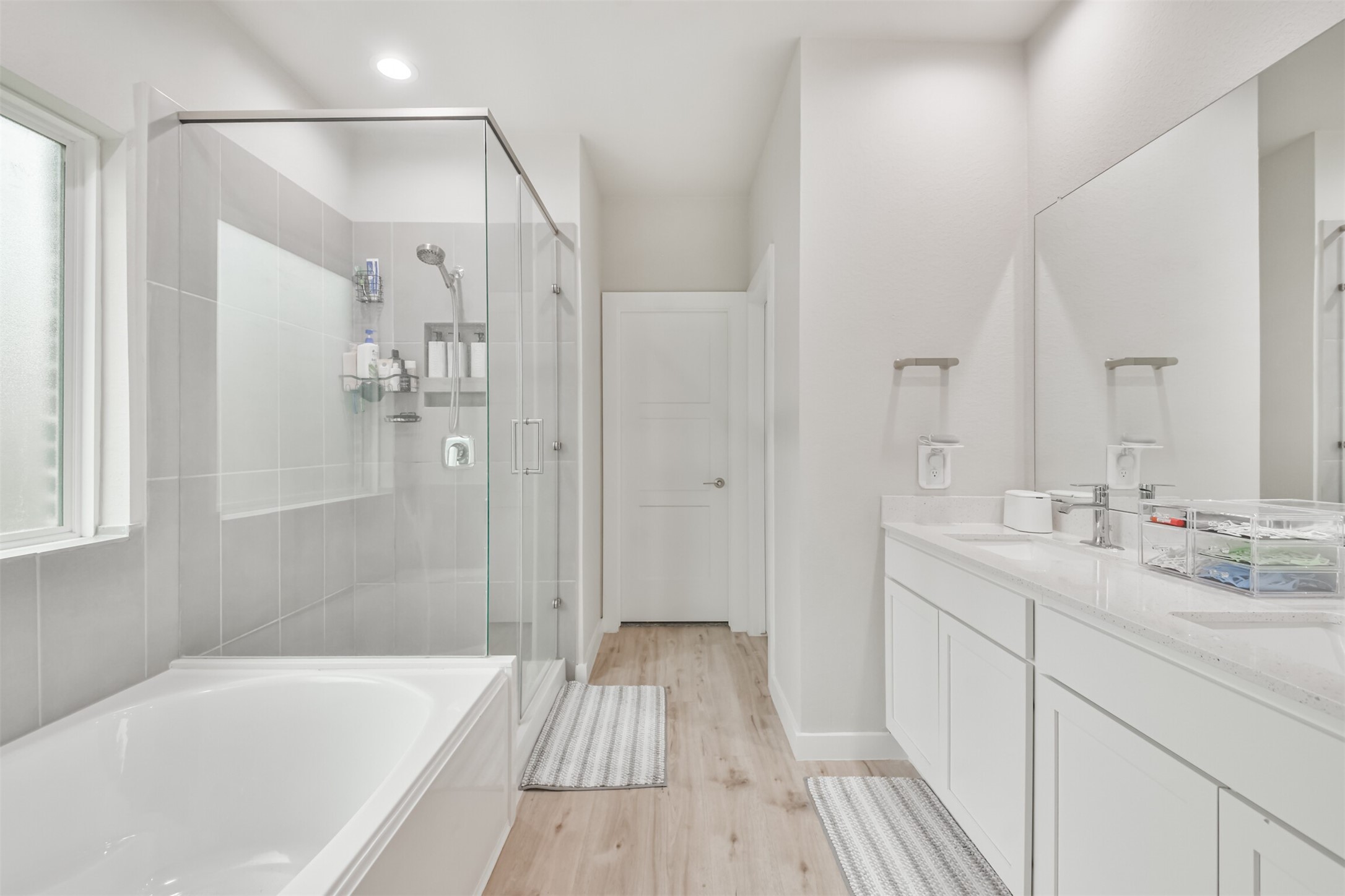 14226 Lake Lodge Drive Property Photo 18