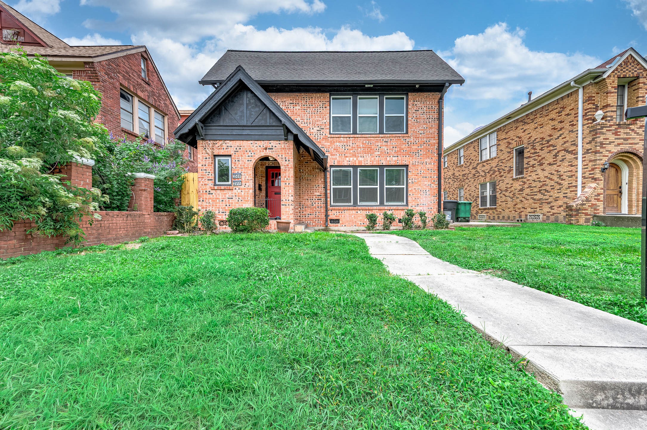 2511 Arbor Street Property Photo 1
