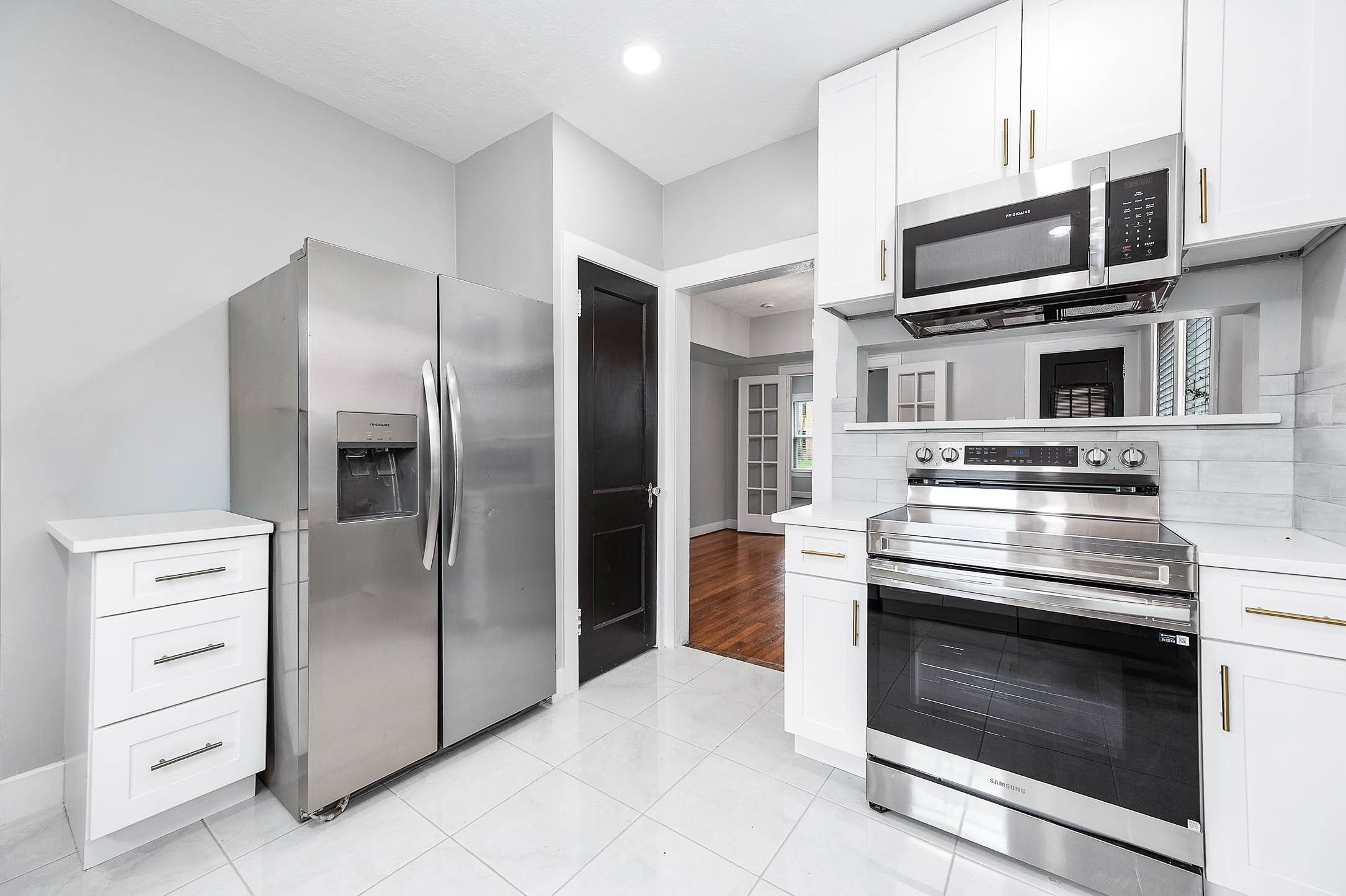 2511 Arbor Street Property Photo 9