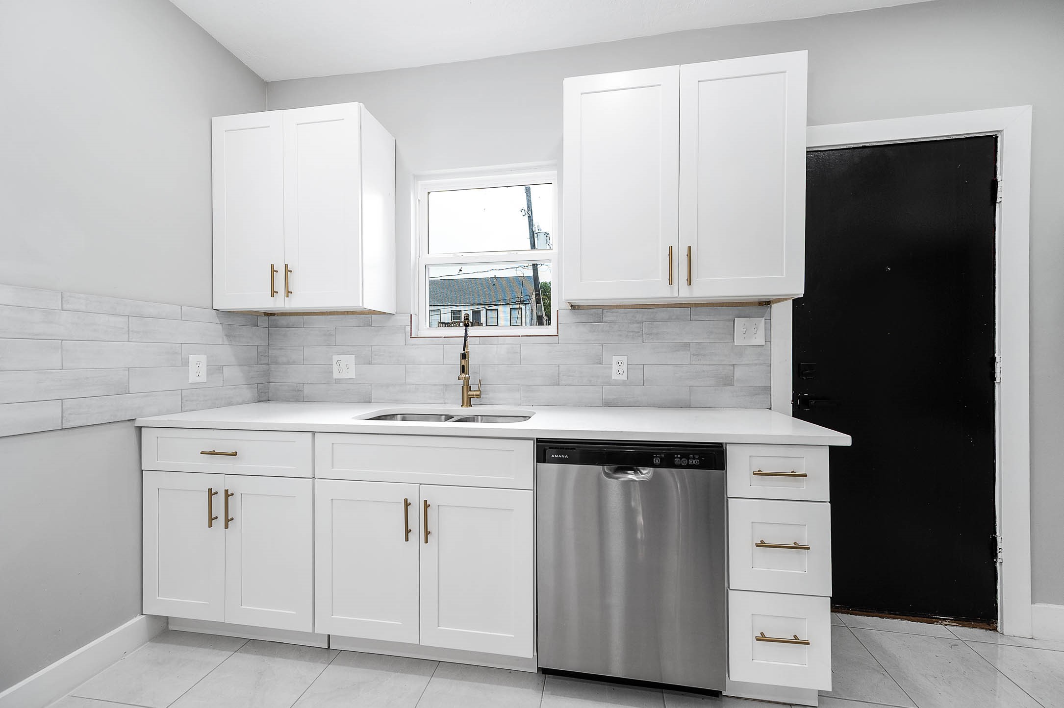 2511 Arbor Street Property Photo 11