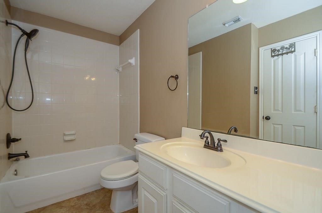 3706 Bailey Lane Property Photo 5