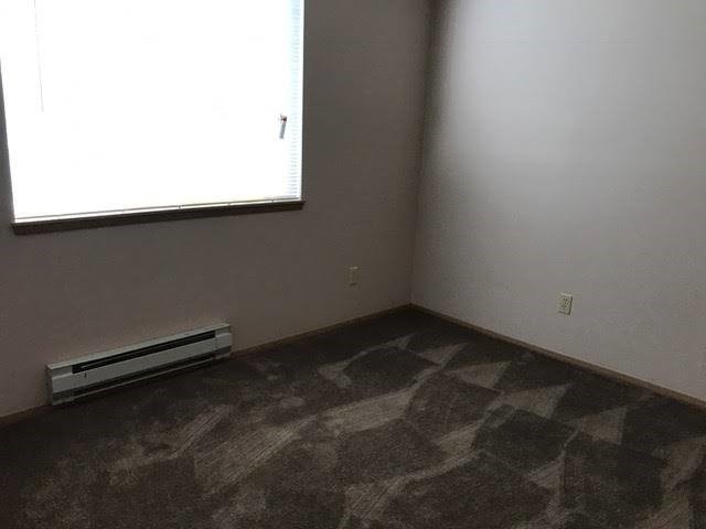 525 Perry Pl Property Photo 5