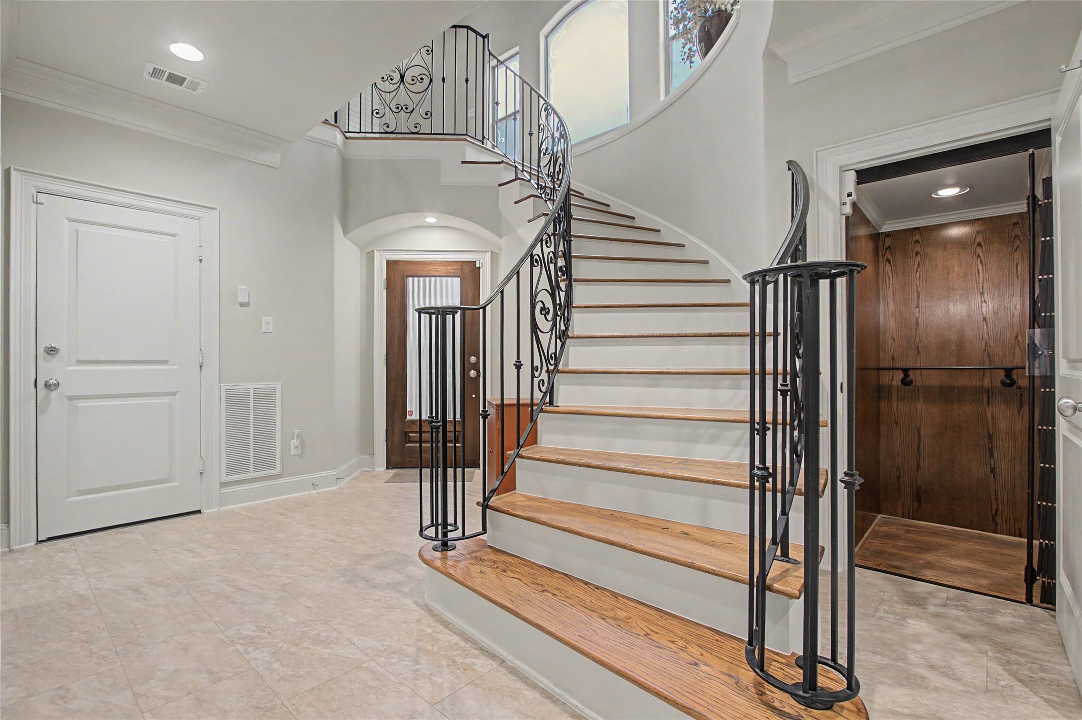 6515 Pickens Street B Property Photo 1