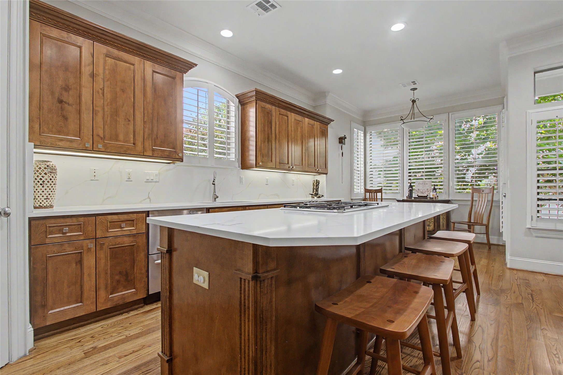 6515 Pickens Street B Property Photo 14